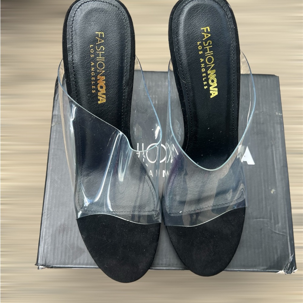 Fashion nova heels